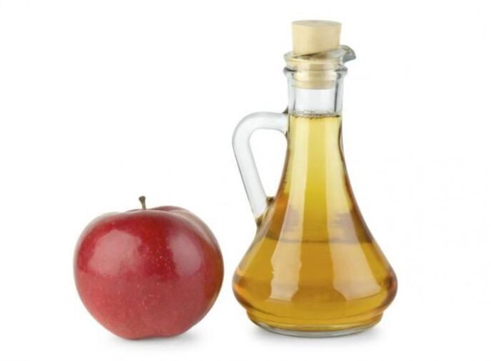 vinaigre de cidre de pomme pour traiter la mycose des ongles des pieds